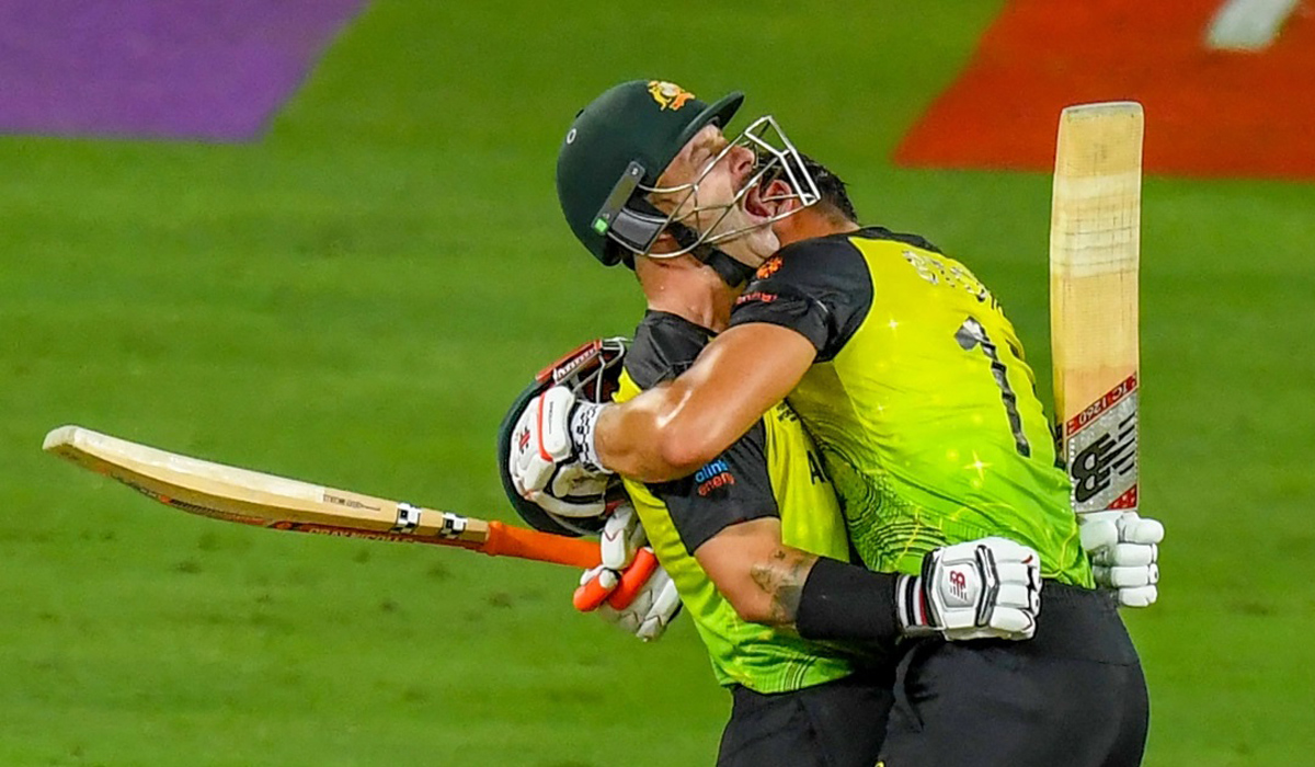 Aussies beat stunned Pakistan to reach T20 World Cup final